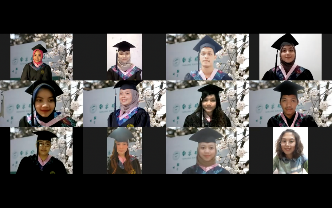 Graduation of 2+2 Student at Nanjing Xiaozhuang University, China