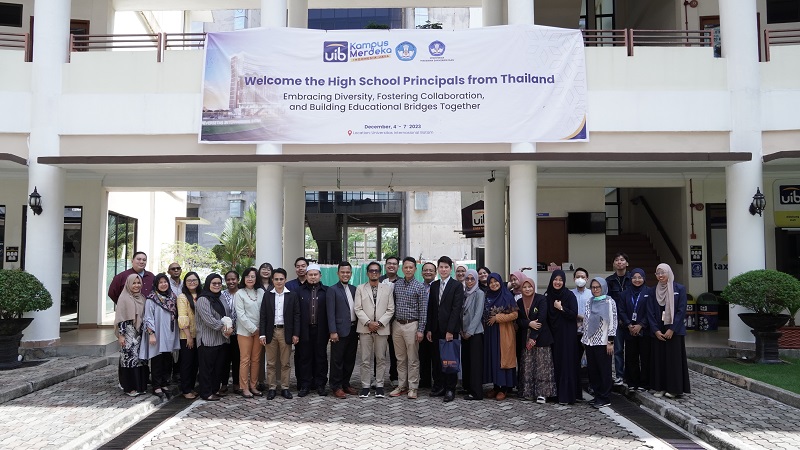 Universitas Internasional Batam Hosts Open House for Thai High School Students: A Blend of Academic Insight and Batam Exploration