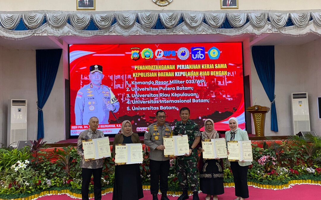 Penandatanganan MoU antara Universitas Internasional Batam dan Kepolisian Daerah Kepulauan Riau tentang Kolaborasi Peningkatan Keamanan dan Pendidikan